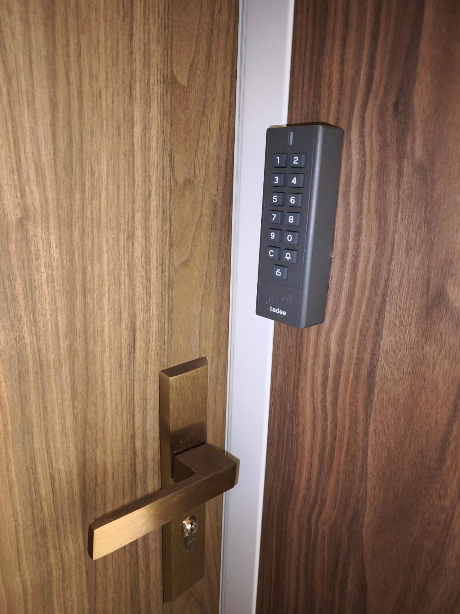Apartment Kameralny Nowy W Centrum Miasta, Duzy Parking, Fv, Luksusowo Wyposazony, Ps5, Balkon, Klimatyzacja, Taras, Winda, Wyposazona Kuchnia *